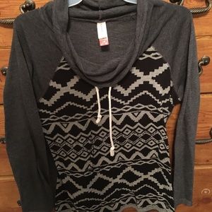 Grey sweatshirt with design